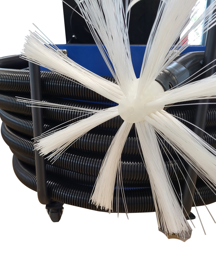 Brosse motorisée et flexible de nettoyage de 15 mètres livrés avec l’Aspicam